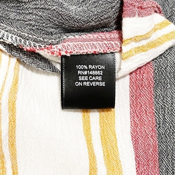 Torrid Cropped Top Multi Stripe Button Down Shirt Size 00 - Picture 8 of 10